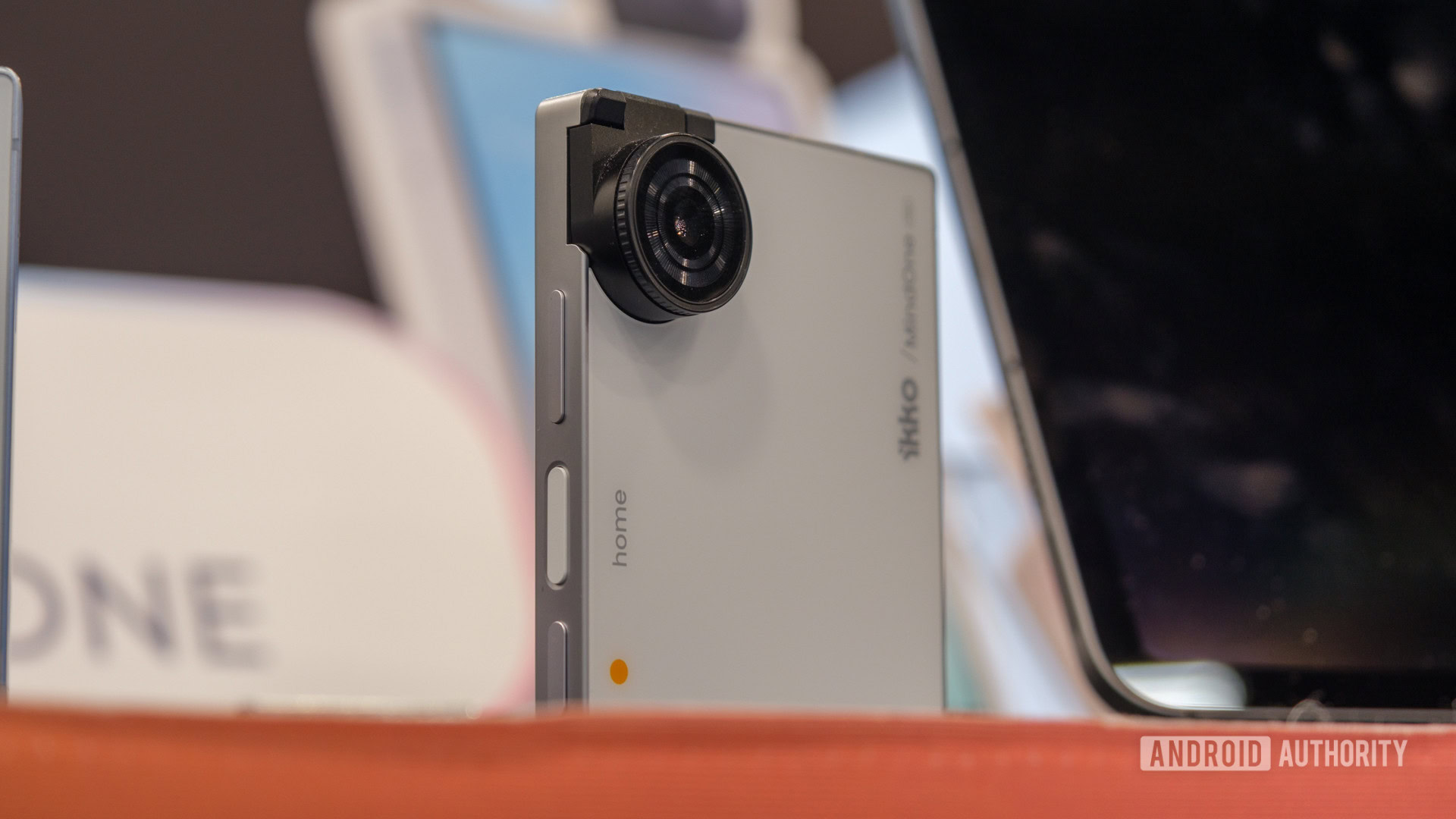 Herói traseiro iKKO Mind One Herói traseiro iKKO Mind One