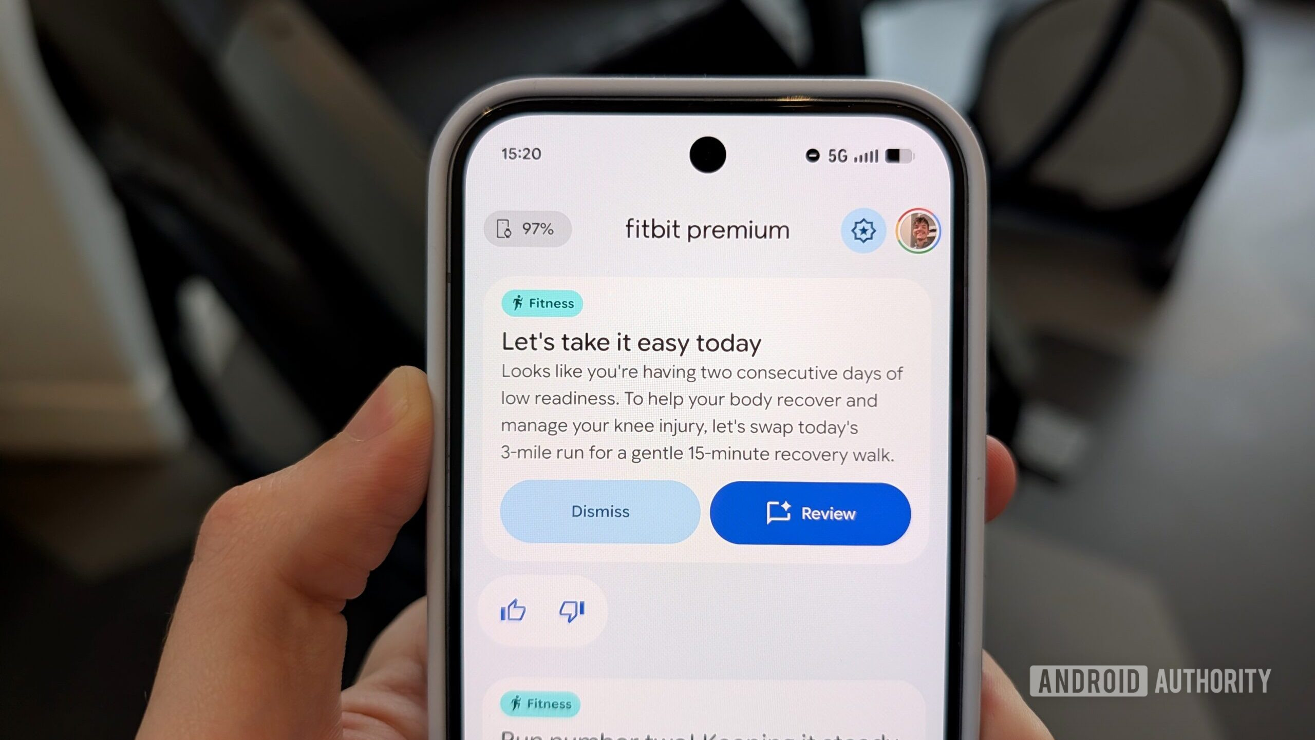 Exemplo de treinador no aplicativo redesenhado do Fitbit (janeiro de 2026)