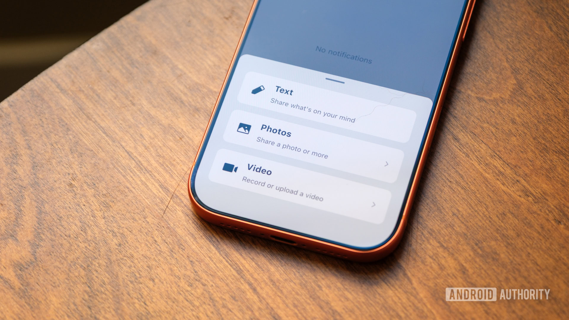 menu de upload de conte&uacute;do com rolagem ascendente
