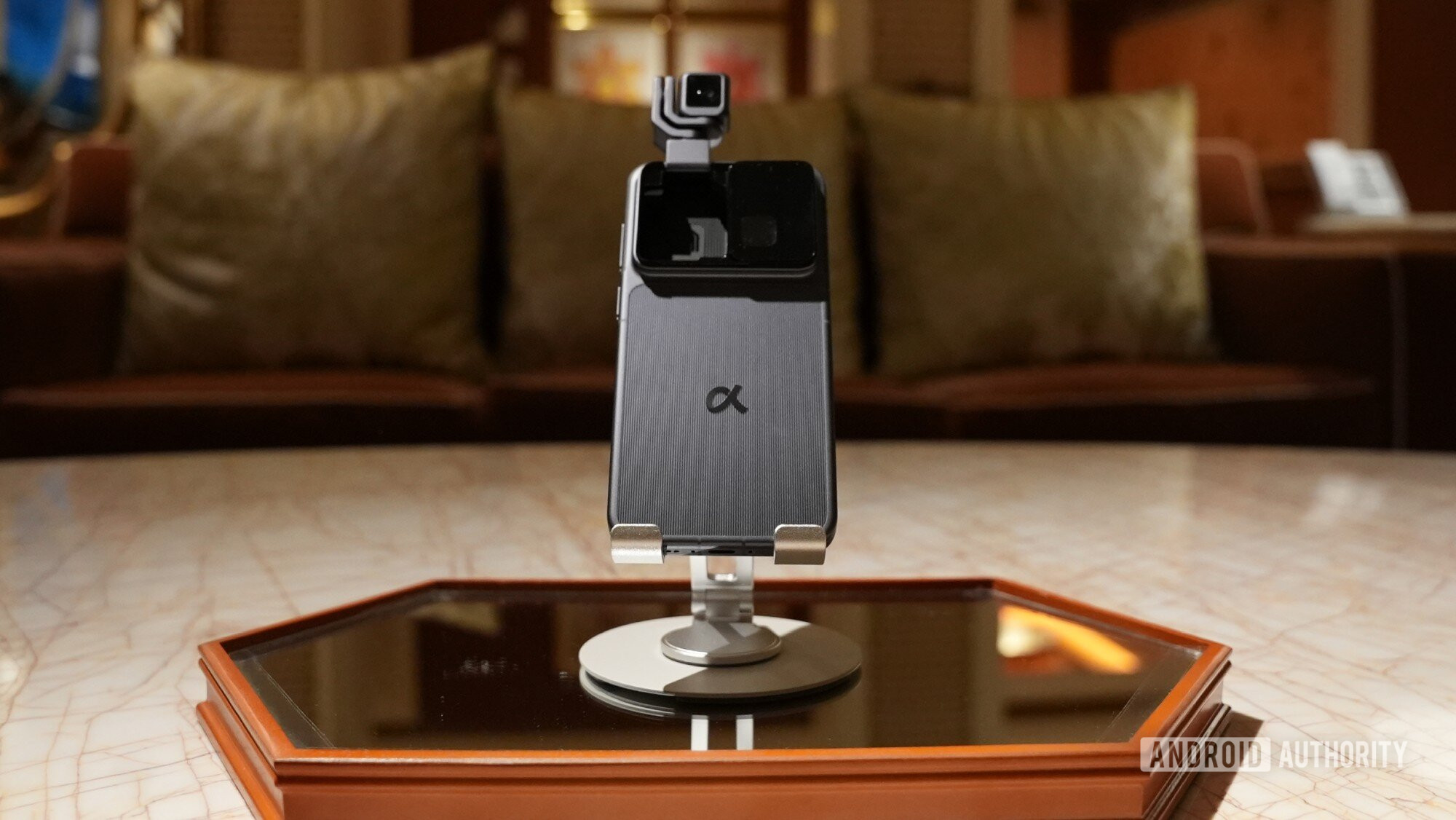 telefone rob&ocirc; ces 1