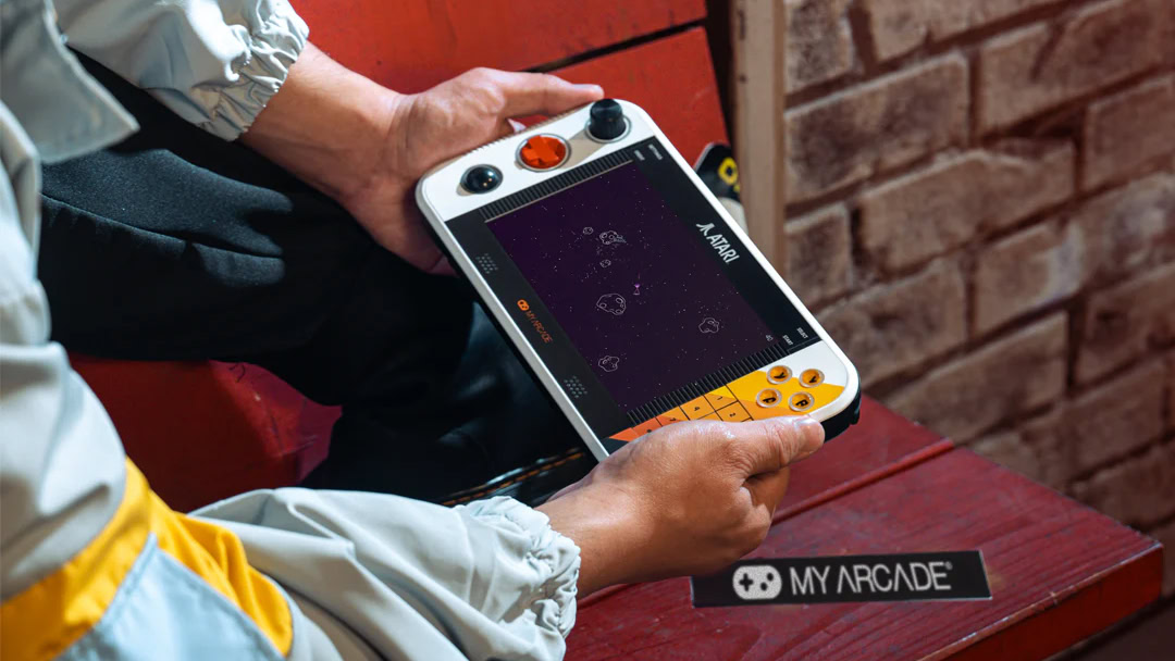 Meu Arcade Atari Gamestation Go jogando