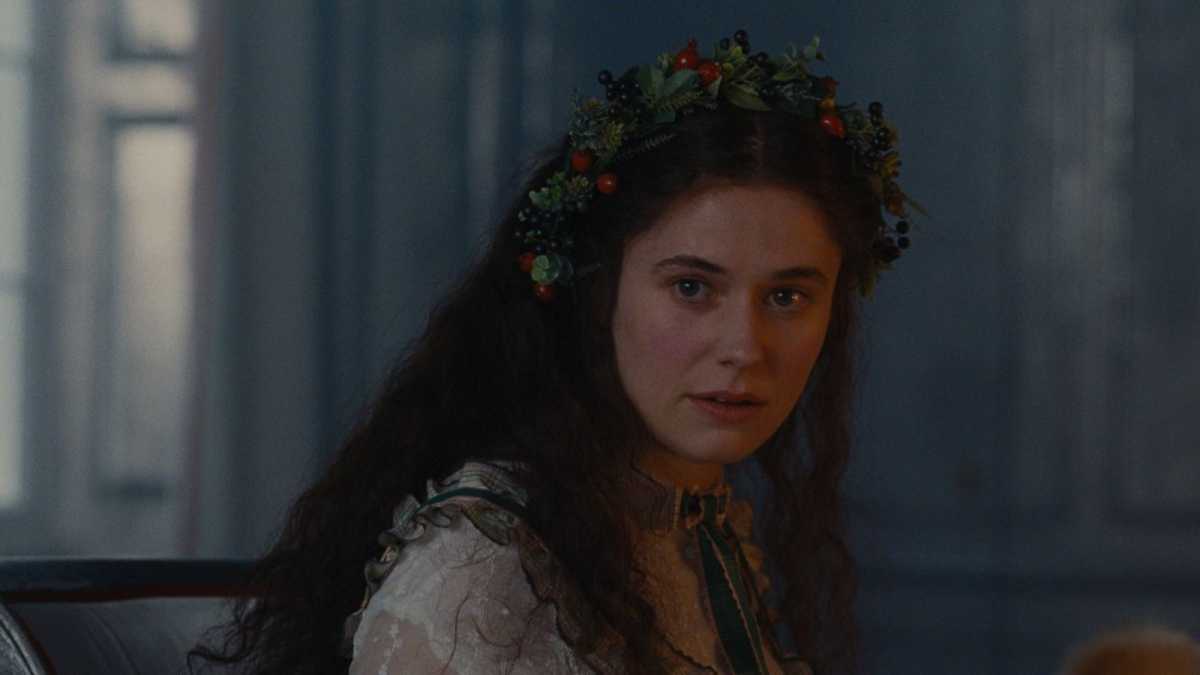 Wuthering Heights - Alison Oliver as Isabella Linton