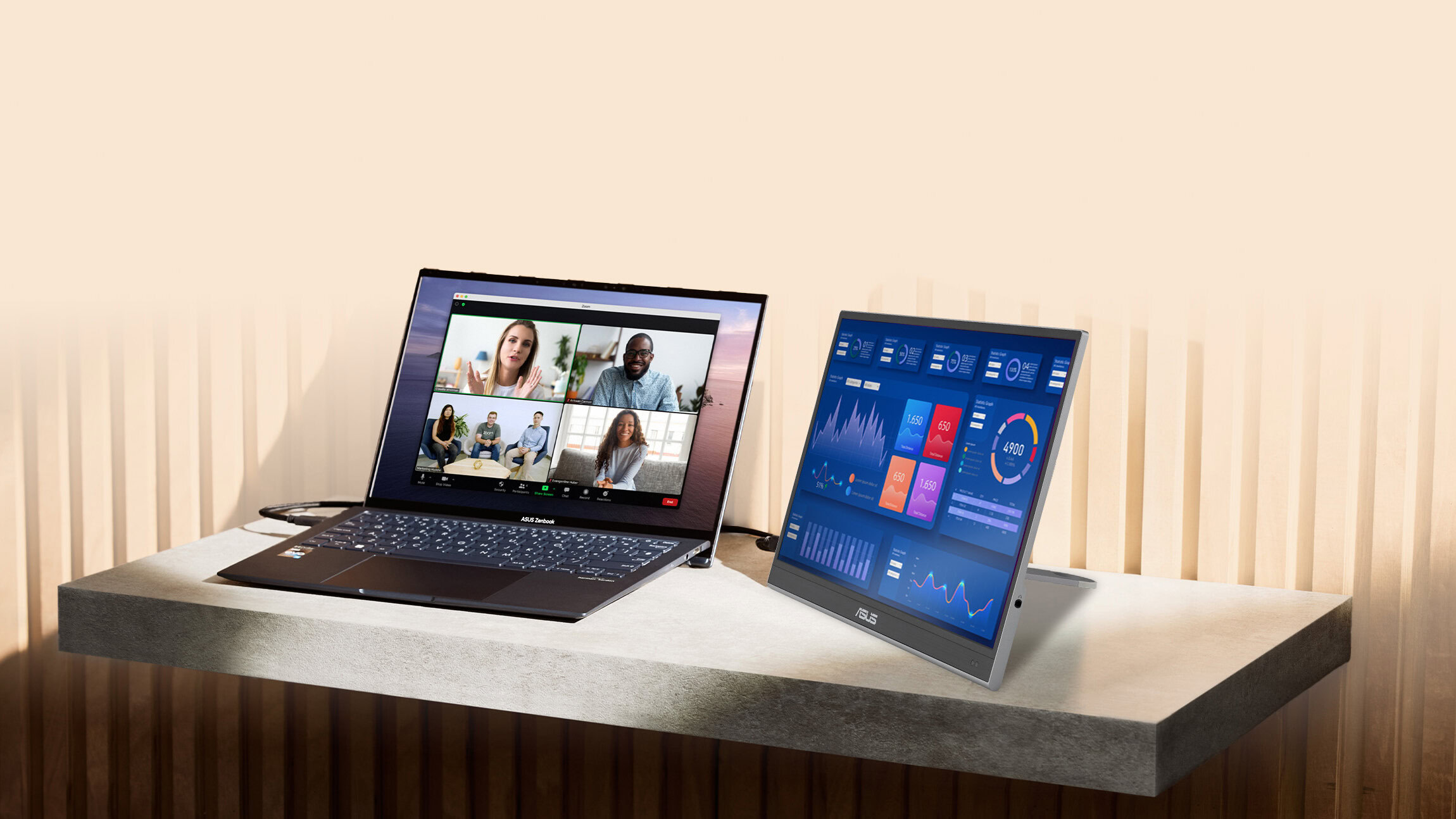 Monitor portátil ASUS ZenScreen 16” OLED (MQ16AHE) em uso próximo ao laptop