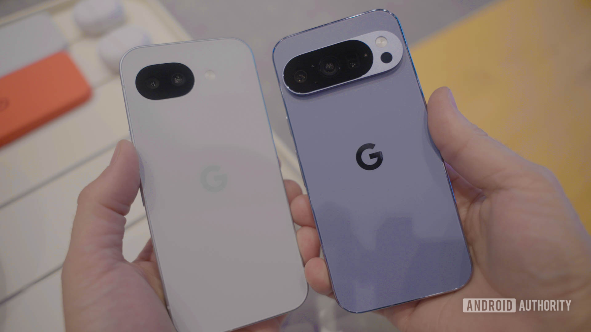 Google Pixel 10a Nevoeiro vs Pixel 10 Pro Moonstone