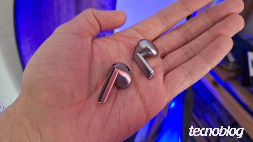 imagem de um fone de ouvido Samsung Galaxy Buds 3