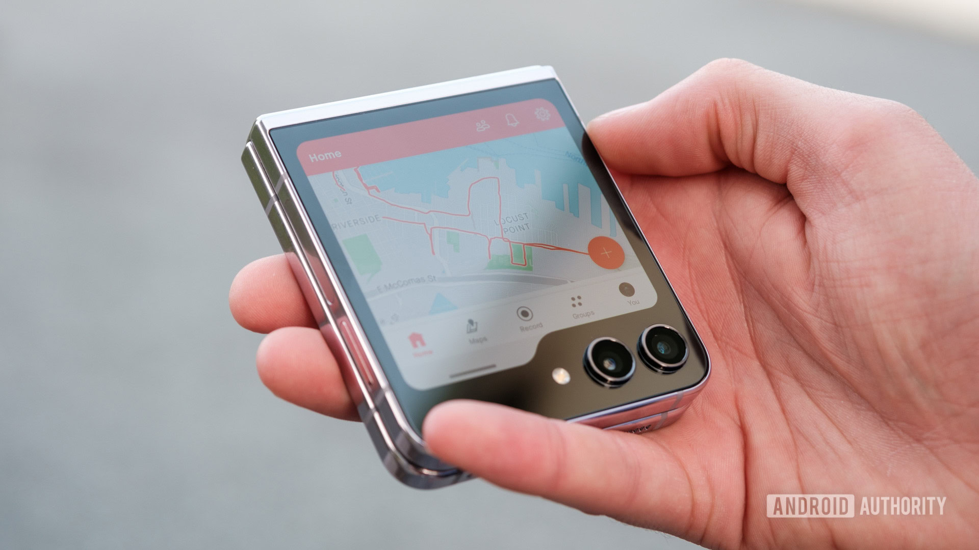 Tela de cobertura do Samsung Galaxy Z Flip 5 Strava