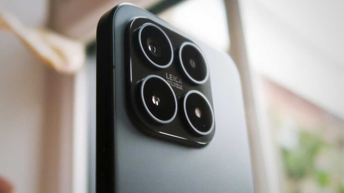 Xiaomi 17 REVIEW camera upright