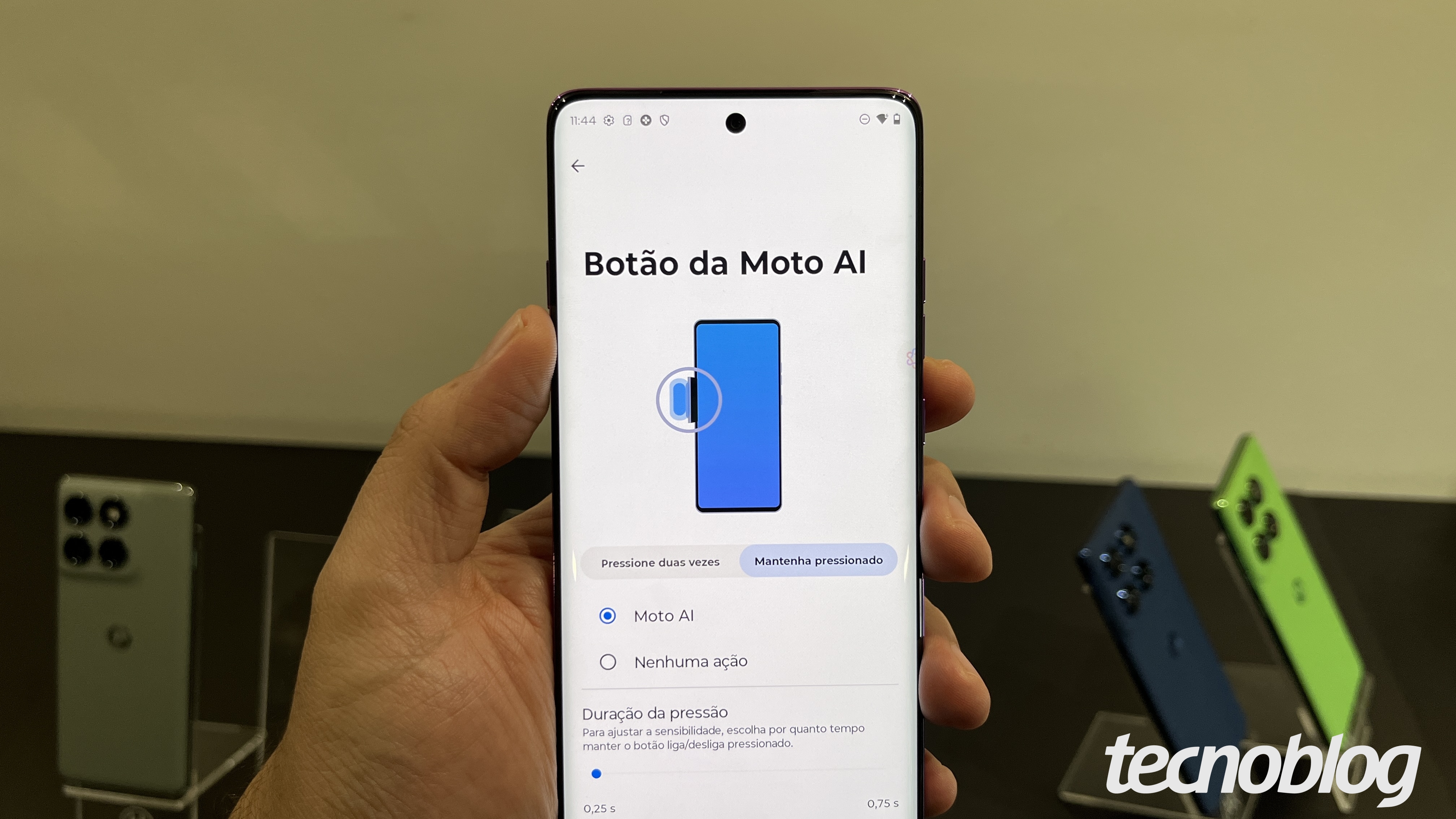 Tela do Edge 60 Pro com configura&ccedil;&otilde;es do bot&atilde;o dedicado da Moto AI