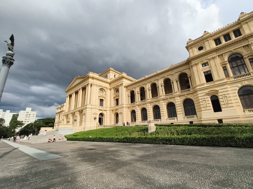 Teste com a lente ultrawide do Poco X8 Pro