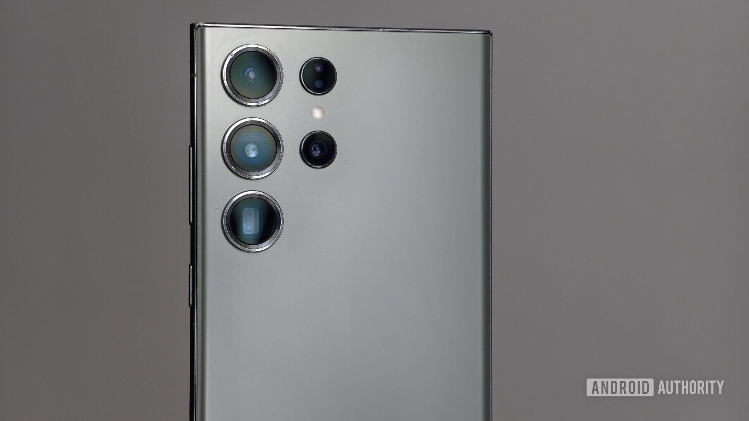 Câmeras traseiras do Samsung Galaxy S23 Ultra Câmeras traseiras do Samsung Galaxy S23 Ultra