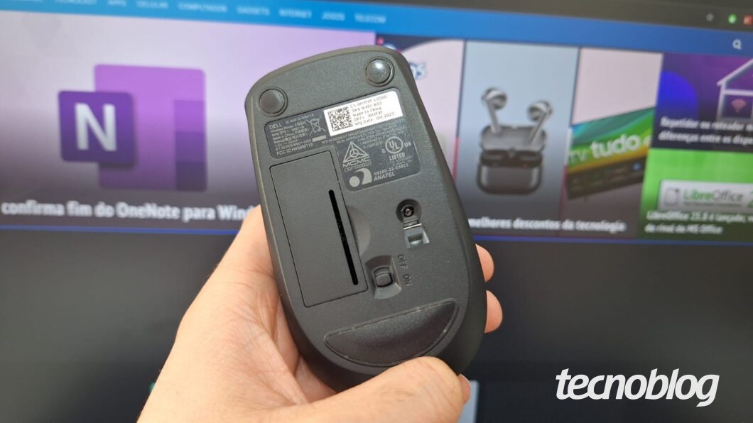 imagem da parte inferior um mouse a laser