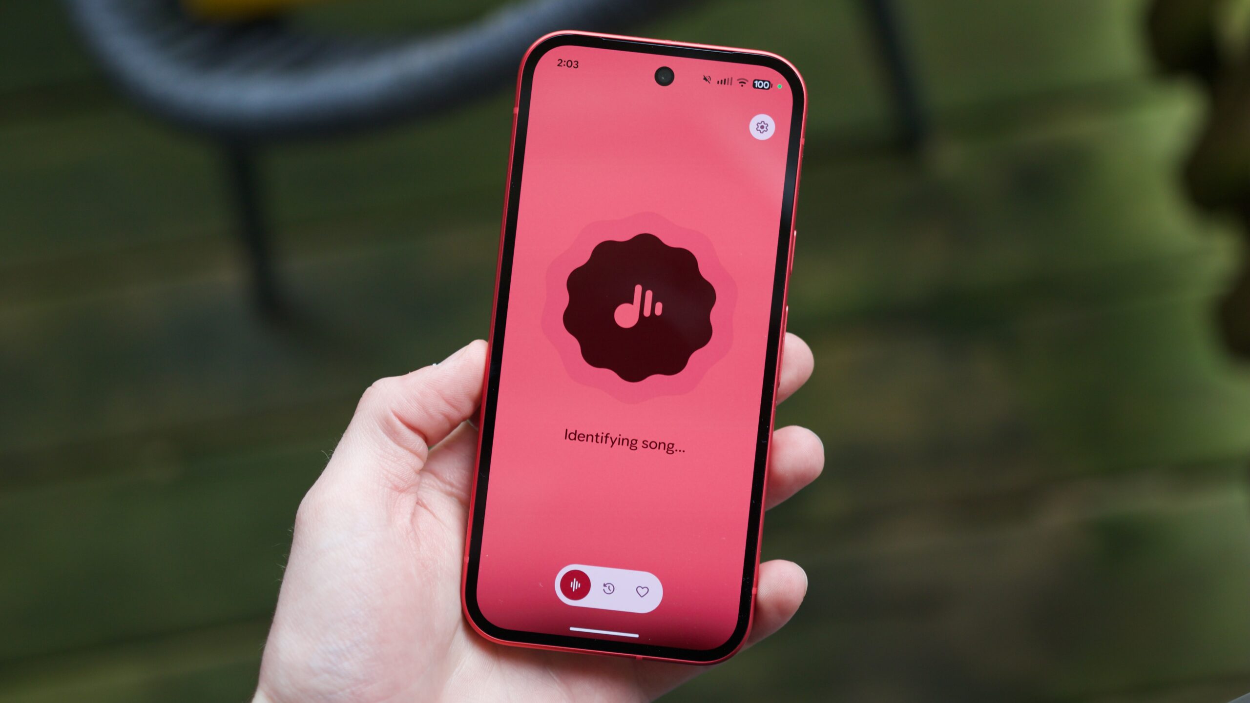 Identifica&ccedil;&atilde;o manual de m&uacute;sicas no novo aplicativo Now Playing.