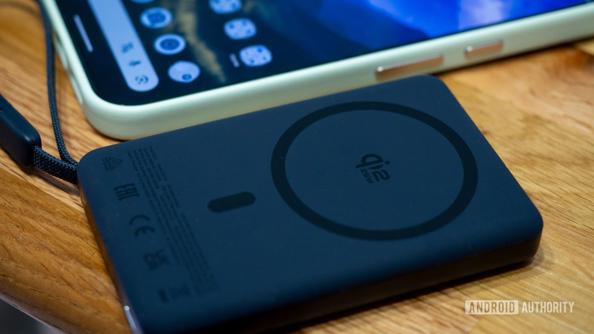 carregador baseus qi2 25w am52 com pixel 10 pro xl 2