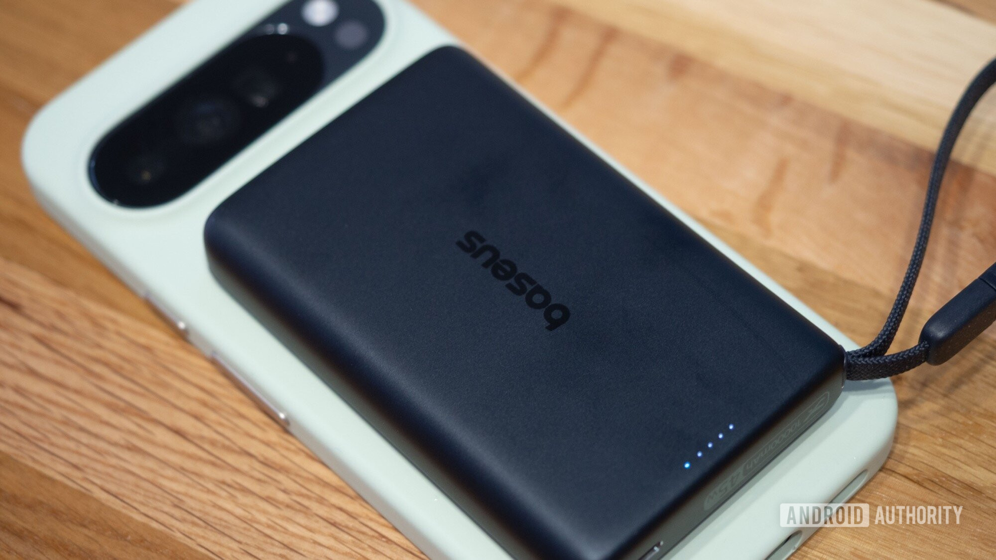 carregador baseus qi2 25w am52 com pixel 10 pro xl carregando sem fio