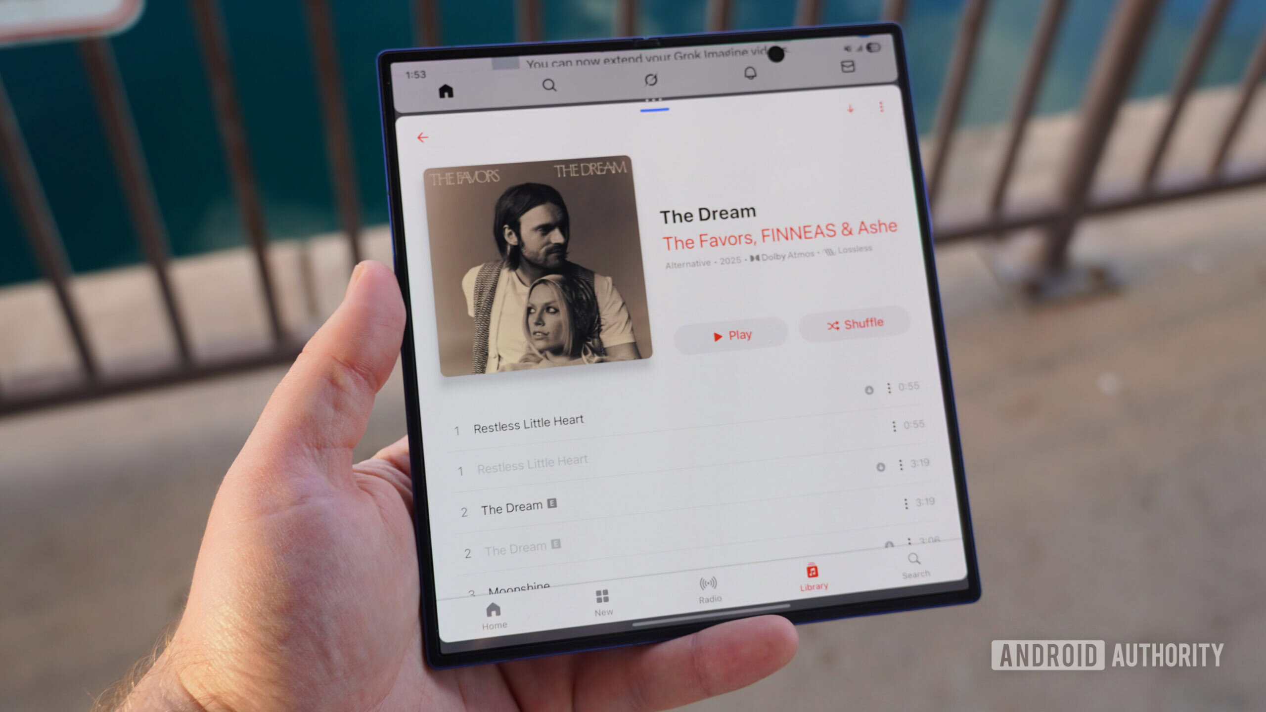 Samsung 90 10 Uma IU A visualização multitarefa do aplicativo 90:10 no One UI 8.