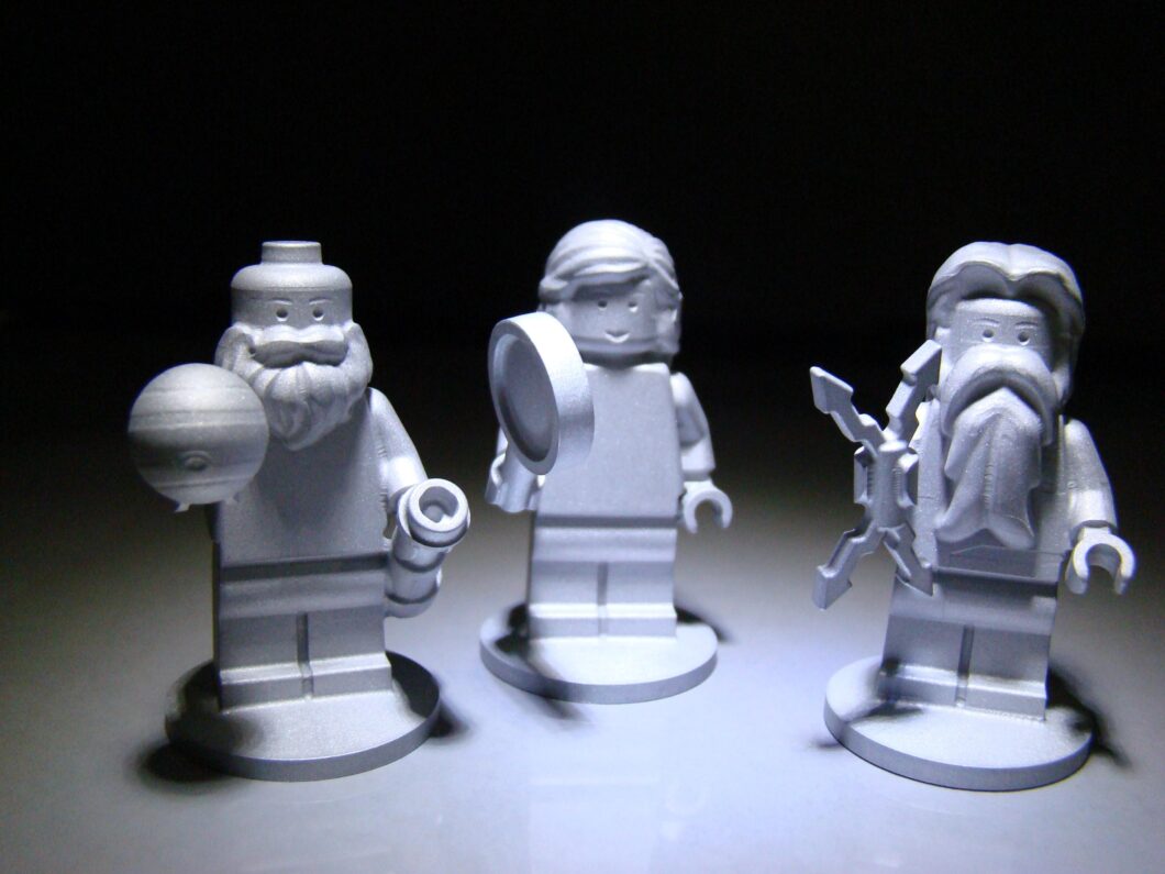Bonequinhos de LEGO enviados ao espaço, Juno (2011)