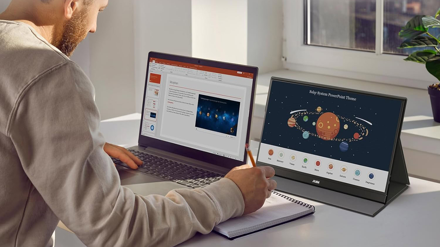 Monitor port&aacute;til MNN na mesa