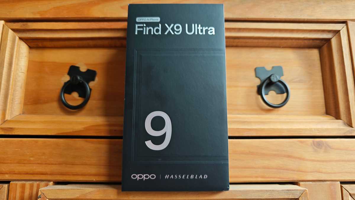 Oppo Find X9 Ultra box