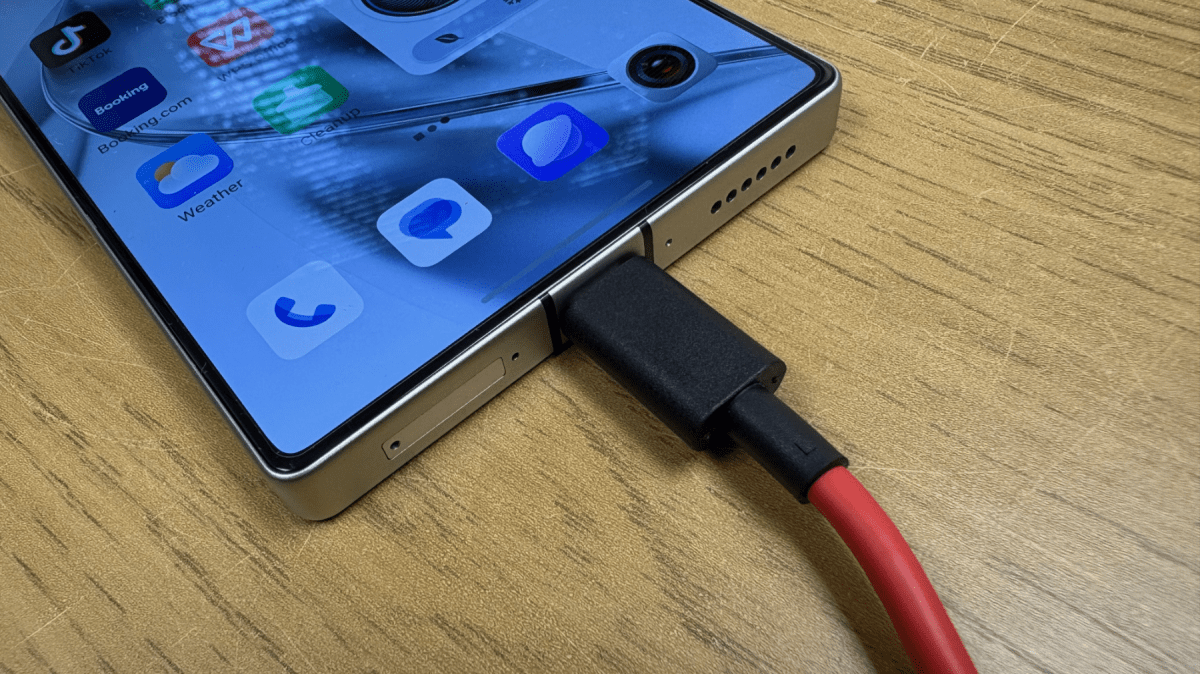 Redmagic 11 Pro CHARGING