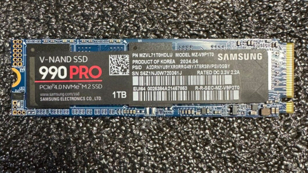 Samsung 990 Pro falso