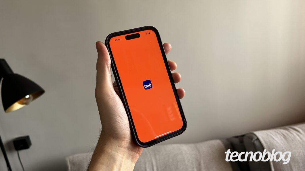 Aplicativo do Ita&uacute; em um iPhone