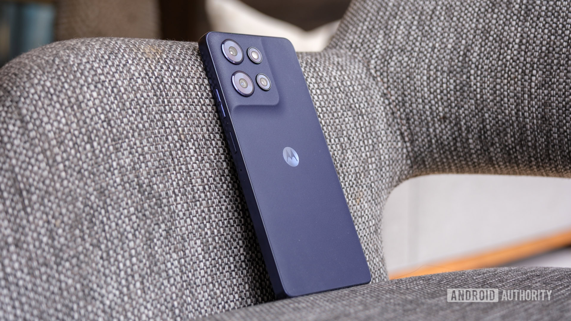 &Acirc;ngulo traseiro do Motorola Moto G Power 2026