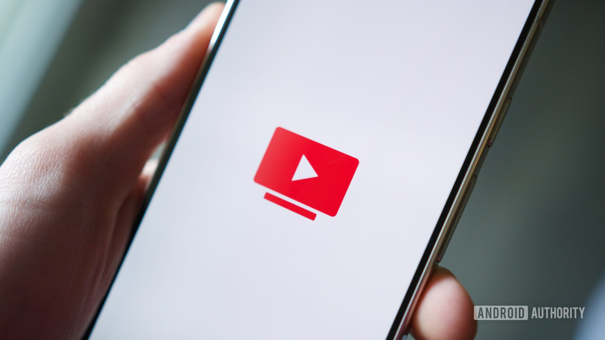 Logotipo do YouTube TV em um telefone Android.