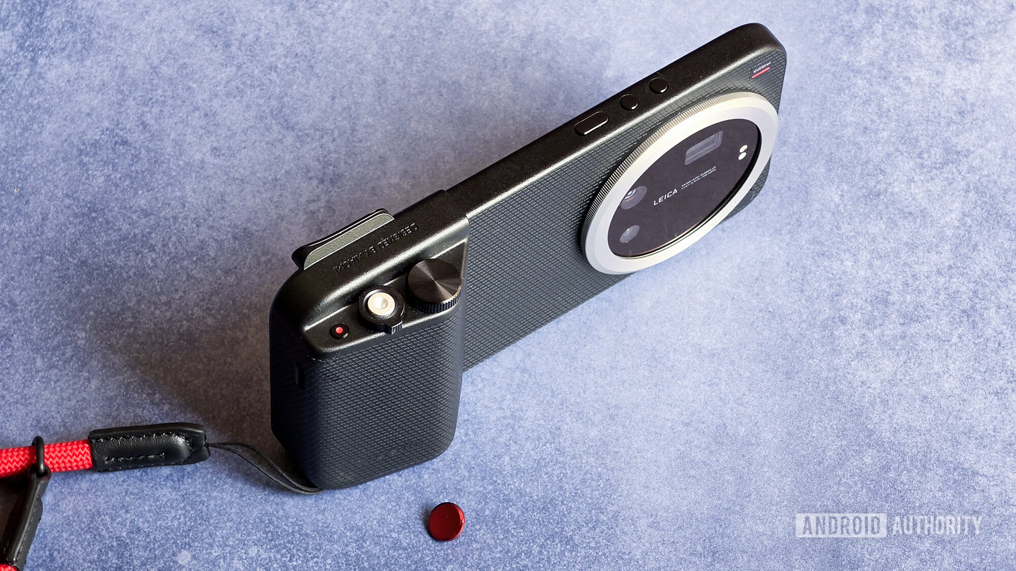 Lado do kit fotográfico da câmera Xiaomi 17 Ultra