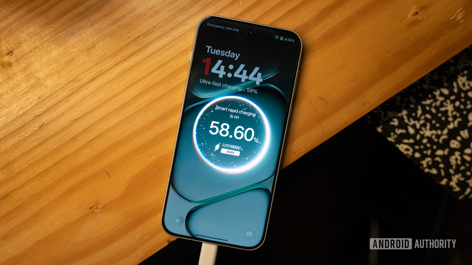 Carregando OnePlus Nord 6