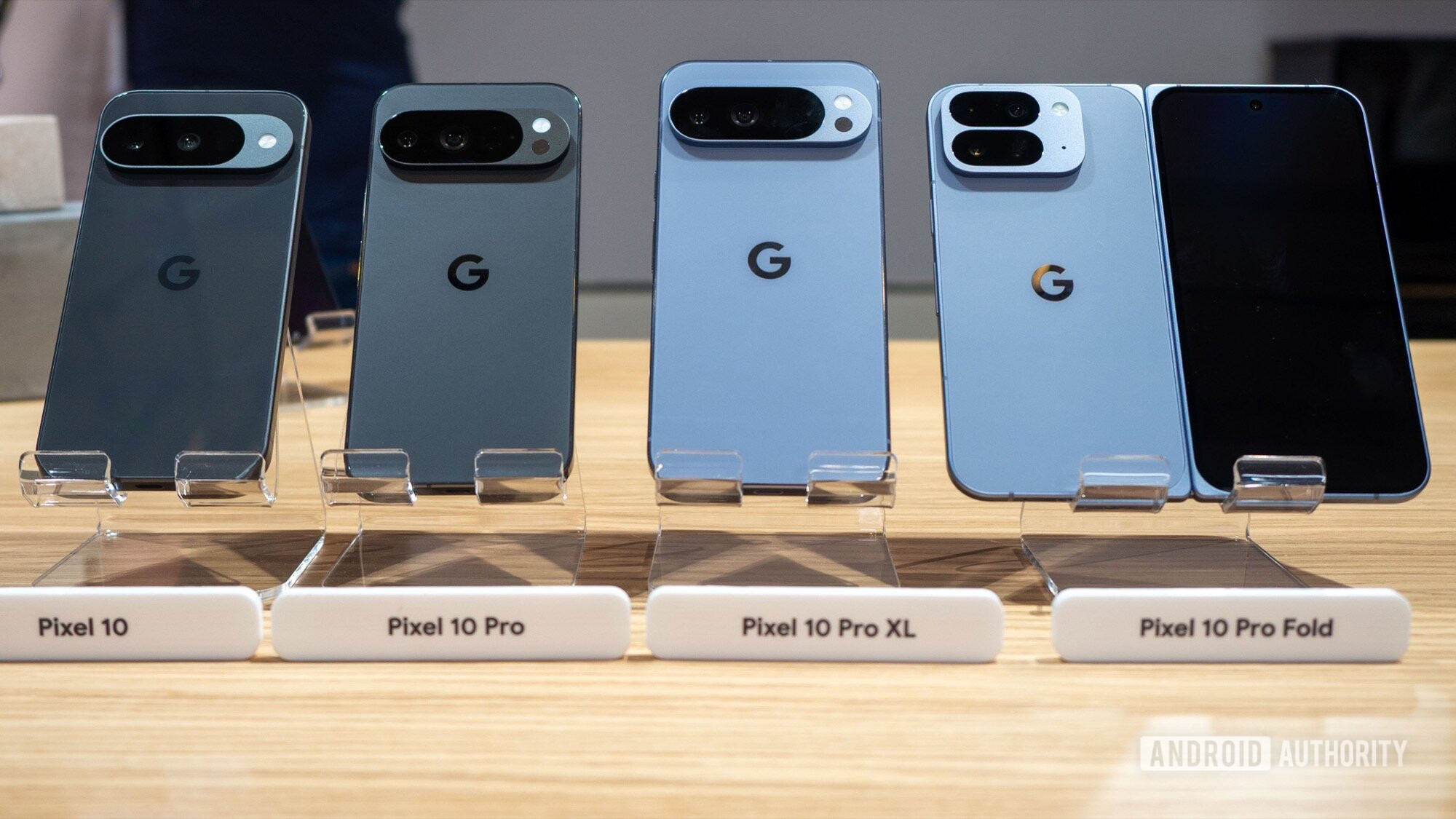 google pixel 10 series pro xl família dobrável 2