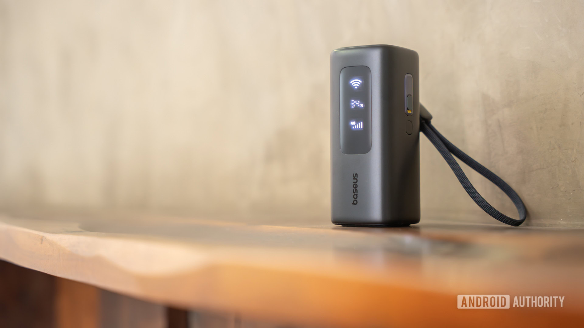 Banco Baseus MiFi Powereer na cafeteria 2