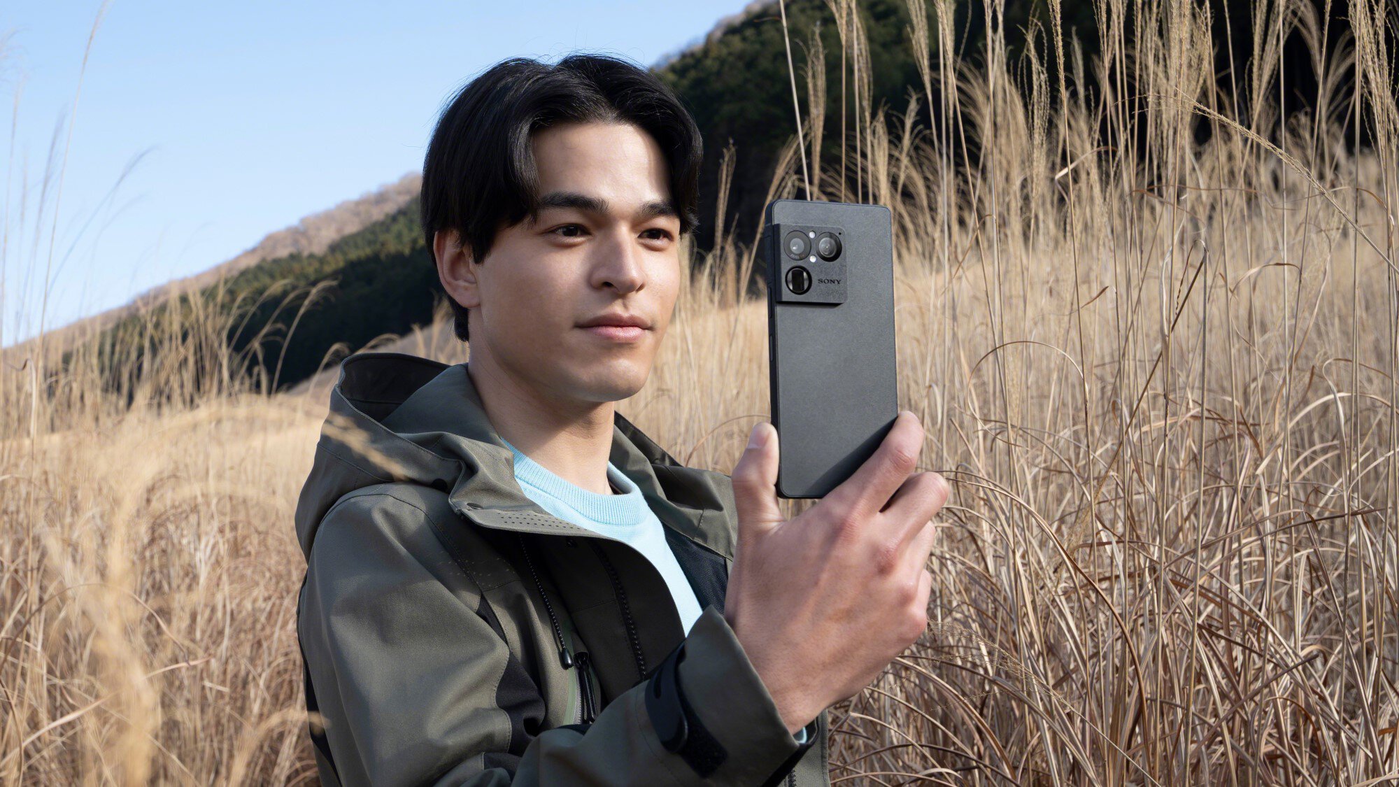 Câmera recortada SONY XPERIA 1 viii