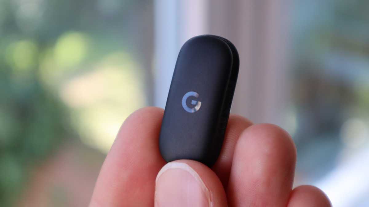 Fitbit Air taken out of its band