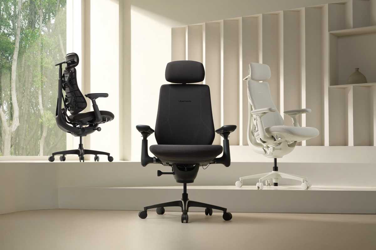 LiberNovo Maxis 3 chairs