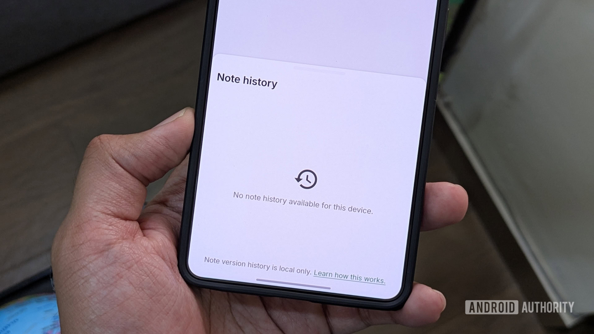 Acessando o histórico de uma nota no aplicativo Notesnook para Android.