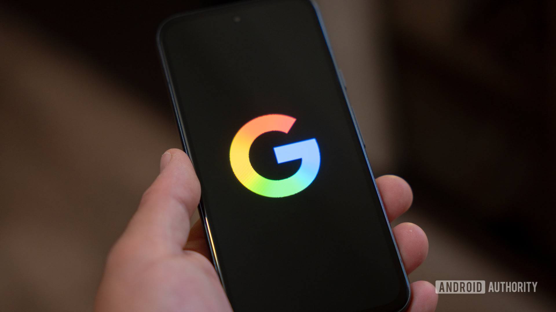 Logotipo do Google no smartphone, foto 1