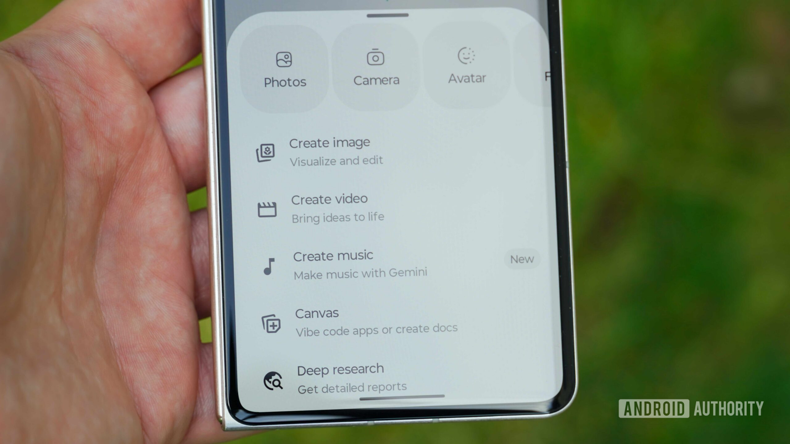 Menu combinado de ferramentas e anexos do Gemini.
